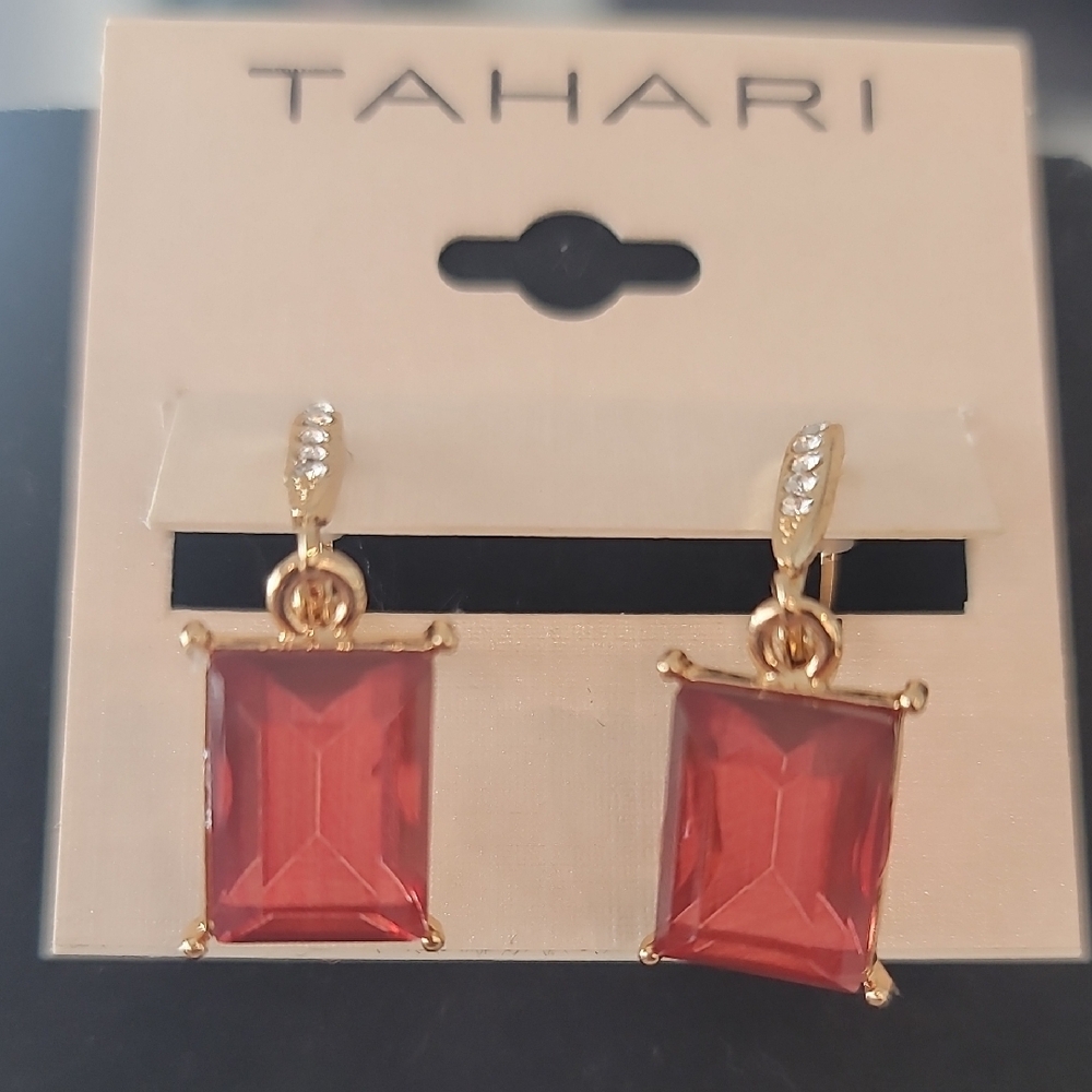 Tahari drop earrings